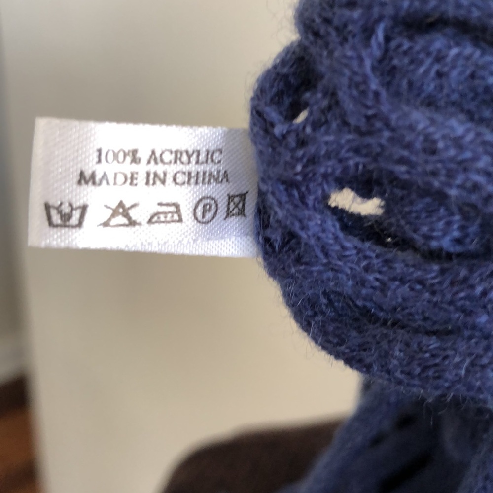 Scarf - Picture 5 of 5